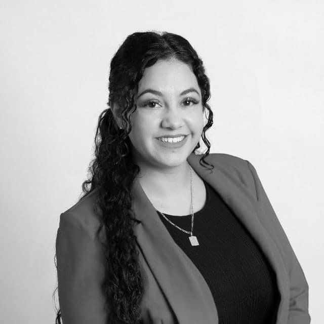 Crystal De La Paz